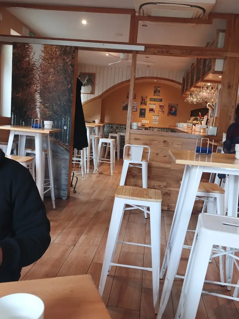 Serrano72 restaurant in Espinar El