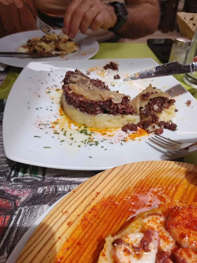 Menu_Bar Salvador_Fuentepelayo_image_1