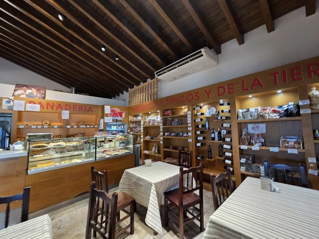 Panadería de la Mata Escobar restaurant in Garcillán