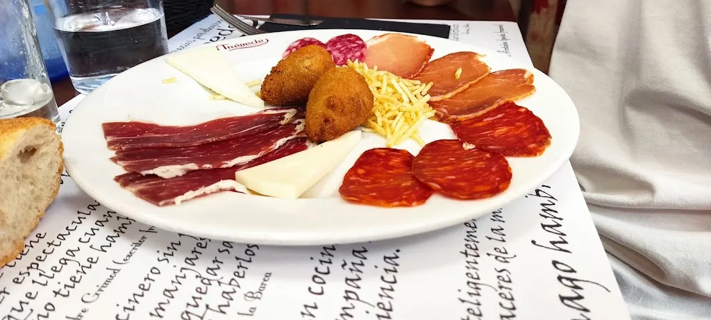 Menu_Restaurante La Trébede_Garcillán_image_7