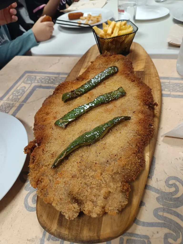 Daniel_Bar Pedro. Perez Cuesta Hontanares Eresma SL_Hontanares de Eresma_review