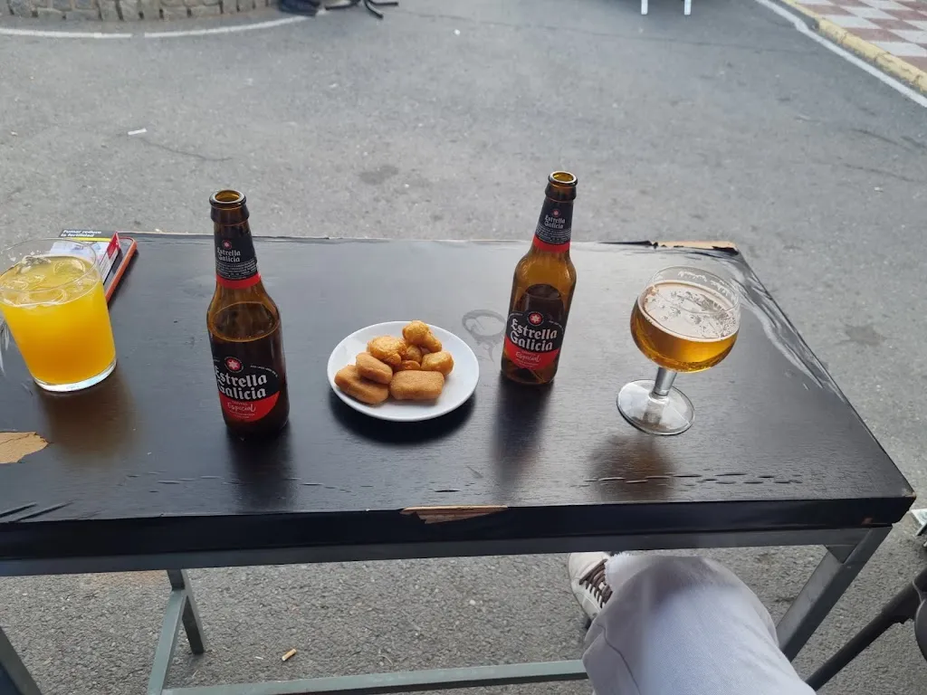 David María Díez_Bar Pedro. Perez Cuesta Hontanares Eresma SL_Hontanares de Eresma_review