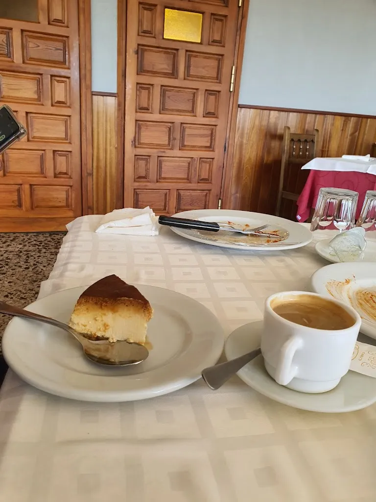 lim may sally_Restaurante Montesol_Ituero y Lama_review