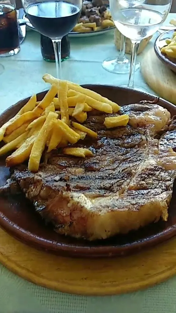 Restaurante Montesol_Ituero y Lama_slider_image_2