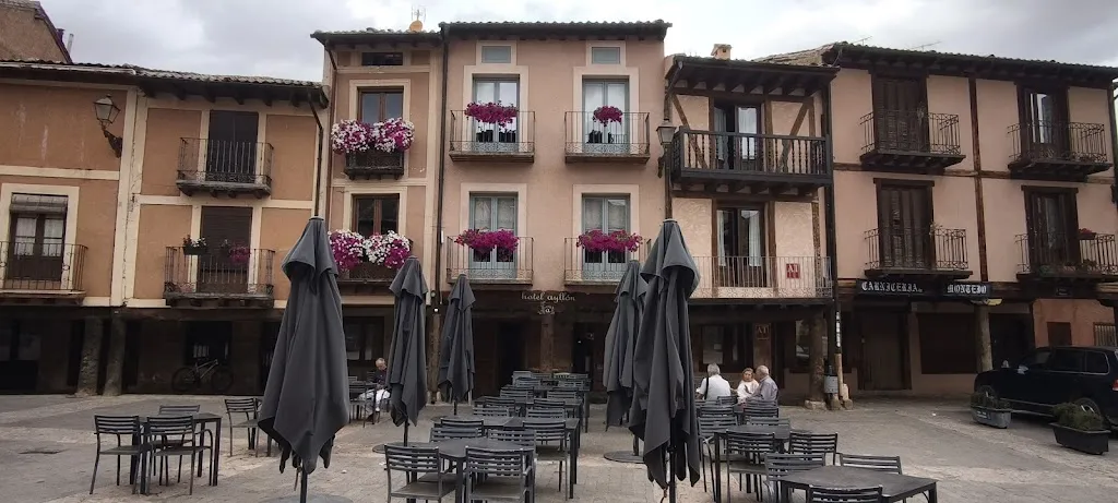 Manuel Ortiz_Restaurante El Patio_Languilla_review