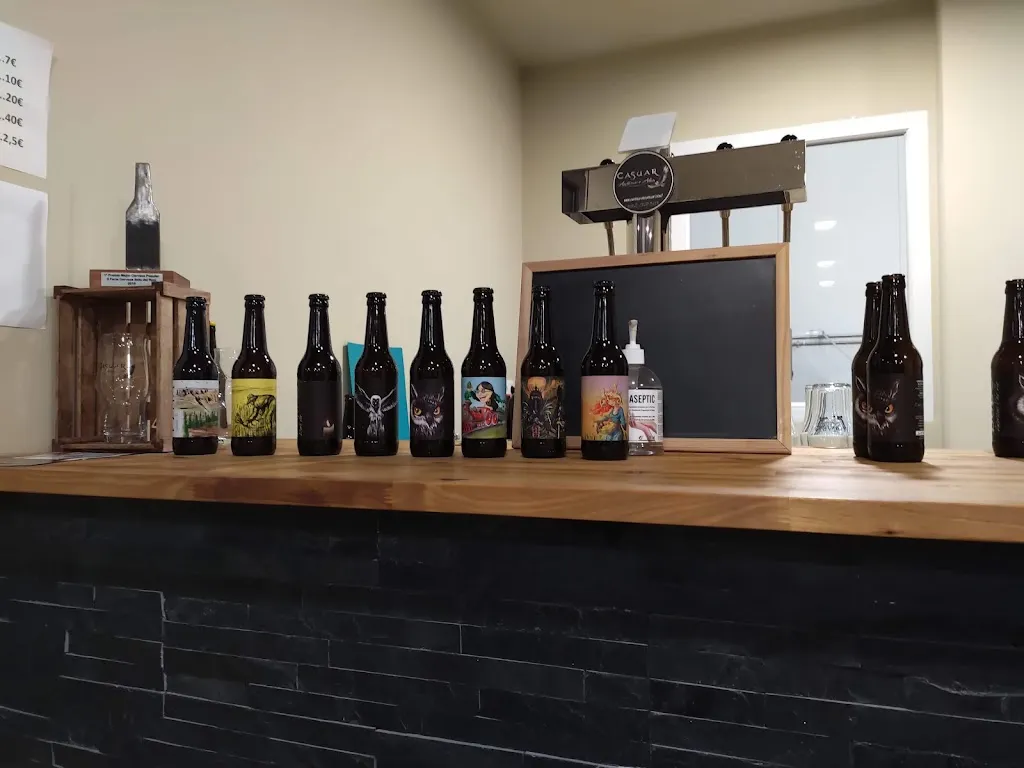 Cervezas Casuar Artesan-Ales_Montejo de la Vega de la Serrezuela_slider_image_1