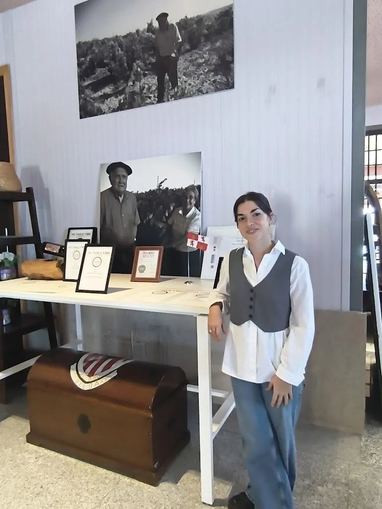 David Mora_Severino Sanz - Bodega con Restaurante en Ribera del Duero_Montejo de la Vega de la Serrezuela_review