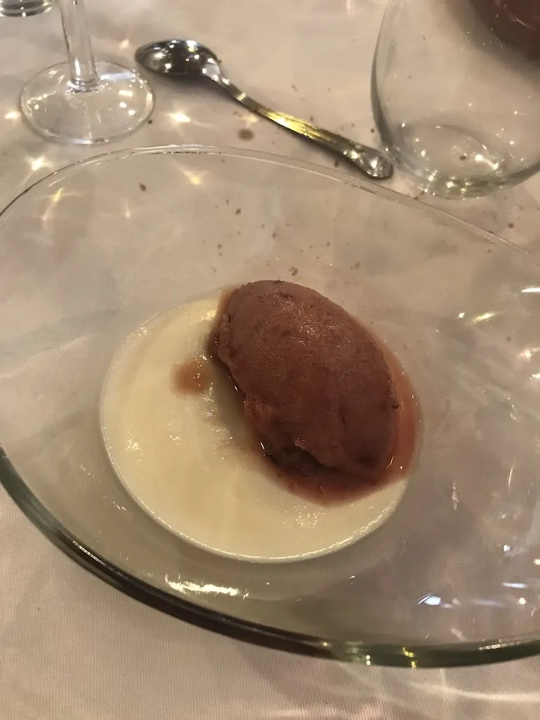 Ana Mata Cantera_La Serrezuela_Montejo de la Vega de la Serrezuela_recensione