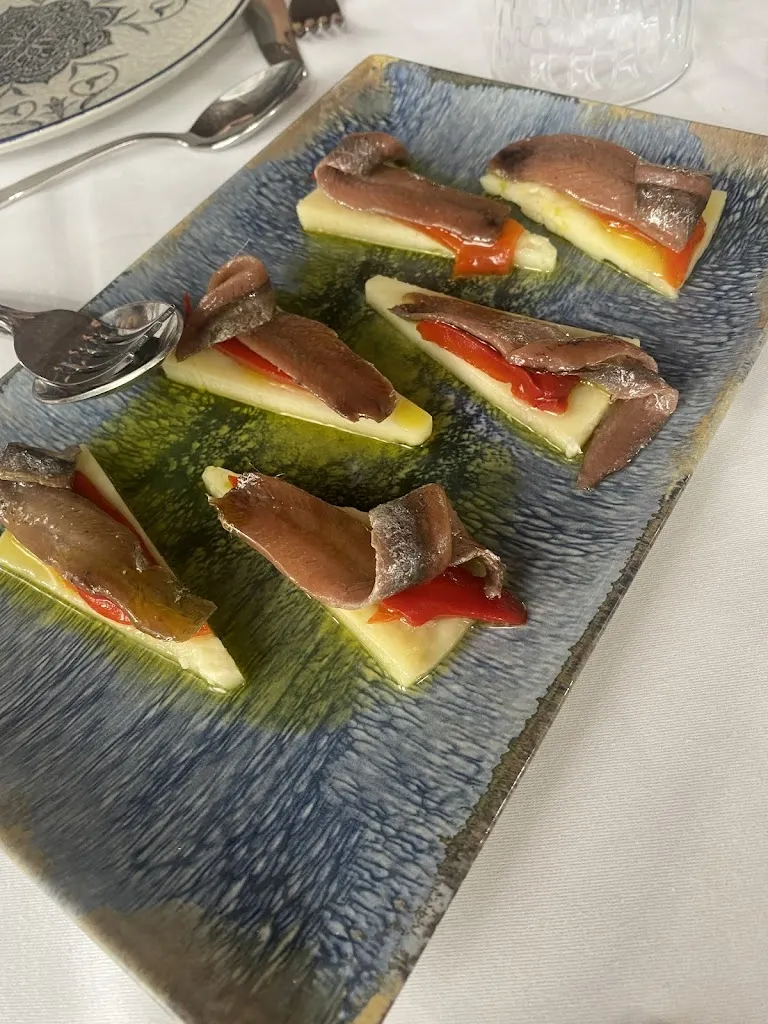 DAVINIA LOPEZ VIDAL_El arco de Nieves_Montejo de Arévalo_review