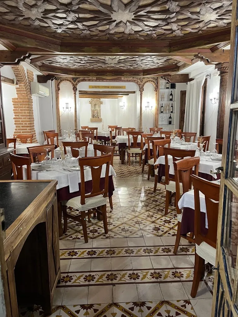 El arco de Nieves restaurant in Montejo de Arévalo