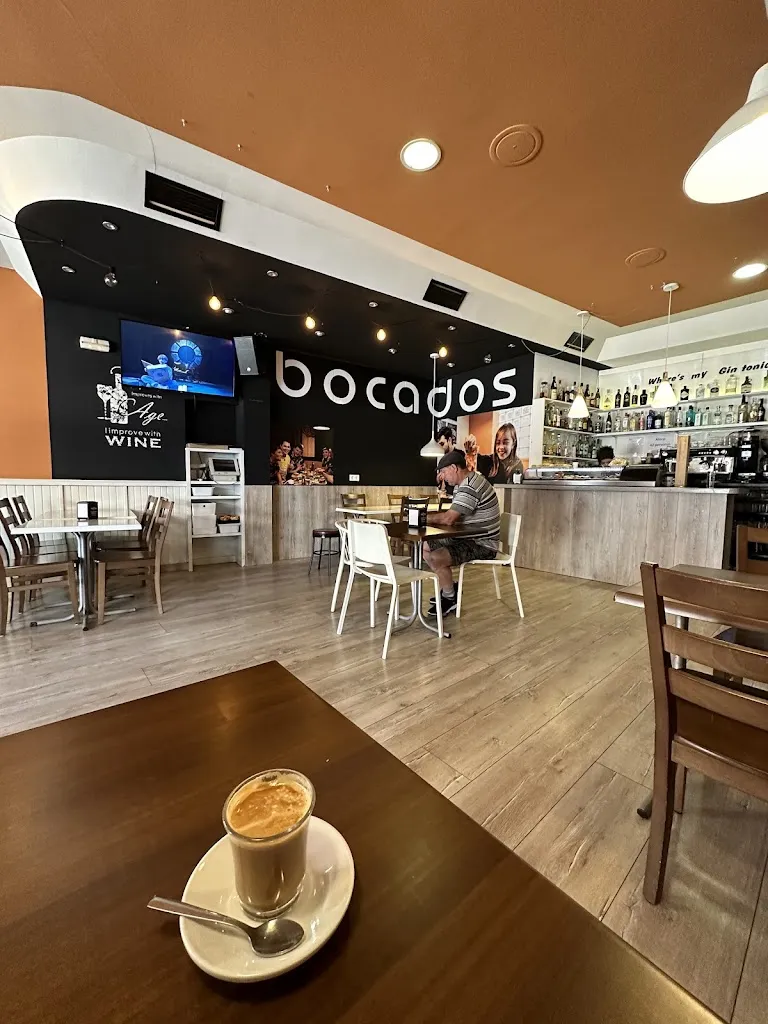 Bocados - Nava de la Asunción restaurant in Nava de la Asunción