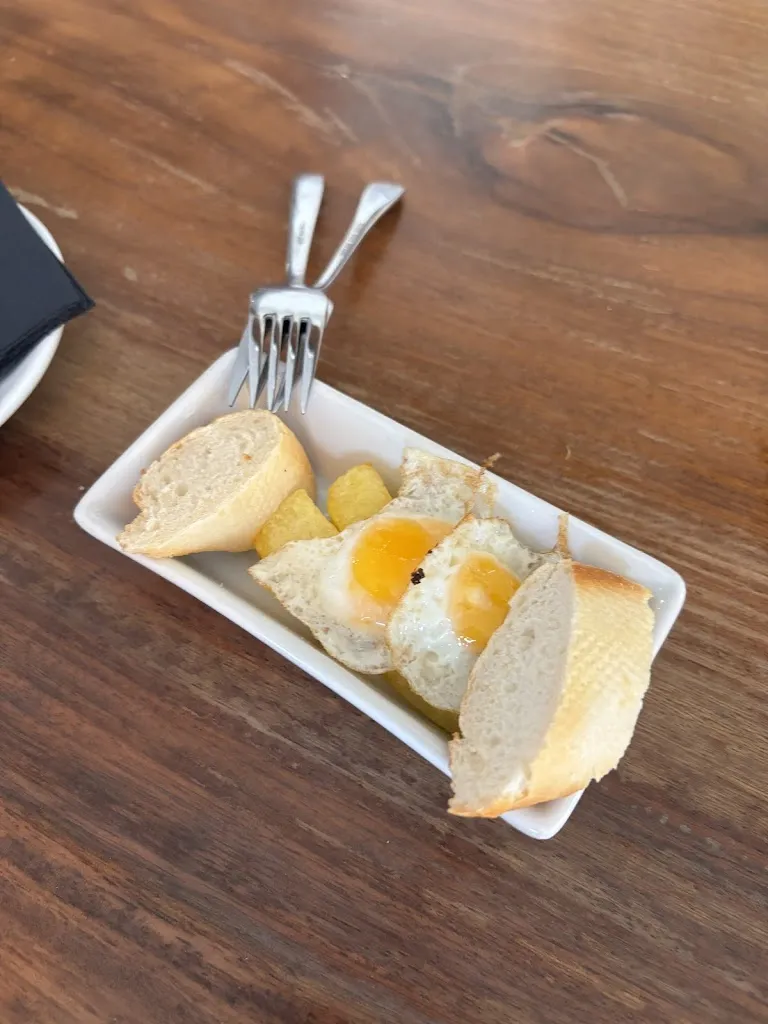 Raquel del Carmen_El Rincón de la Posada_Navafría_recensione