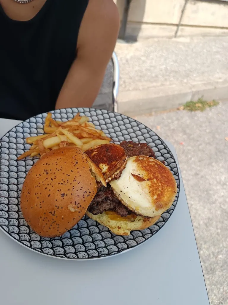 Mª de los Ángeles Sánchez Caja_Bar Centro_Navas de San Antonio_review