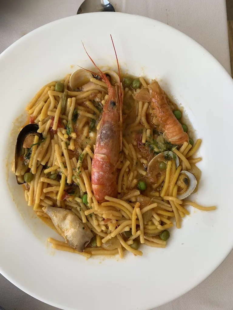 L J Velasco_Restaurante Miramar_Carnota_recensione