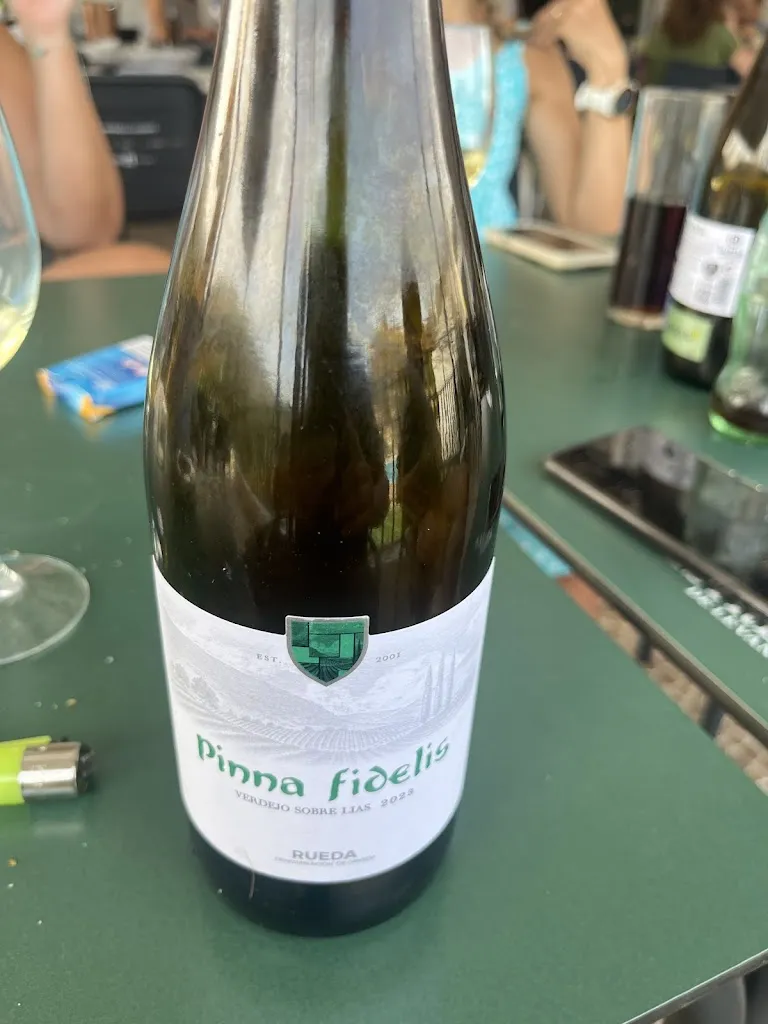 Alberto Moya Miralles_Bar La Kábila_Bayarque_review