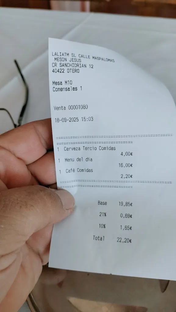 Roberto Burguillo Gil_Mesón de Jesús_Otero de Herreros_review