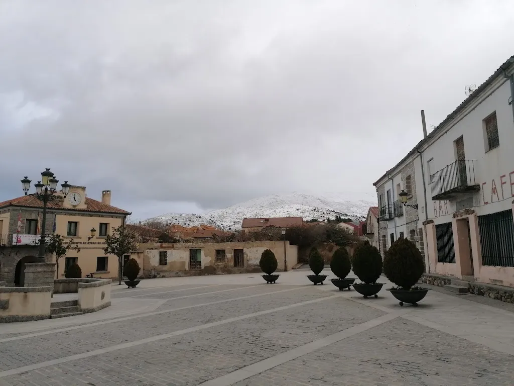 Ana ABEJER_Bar Los Arcos_Otero de Herreros_review