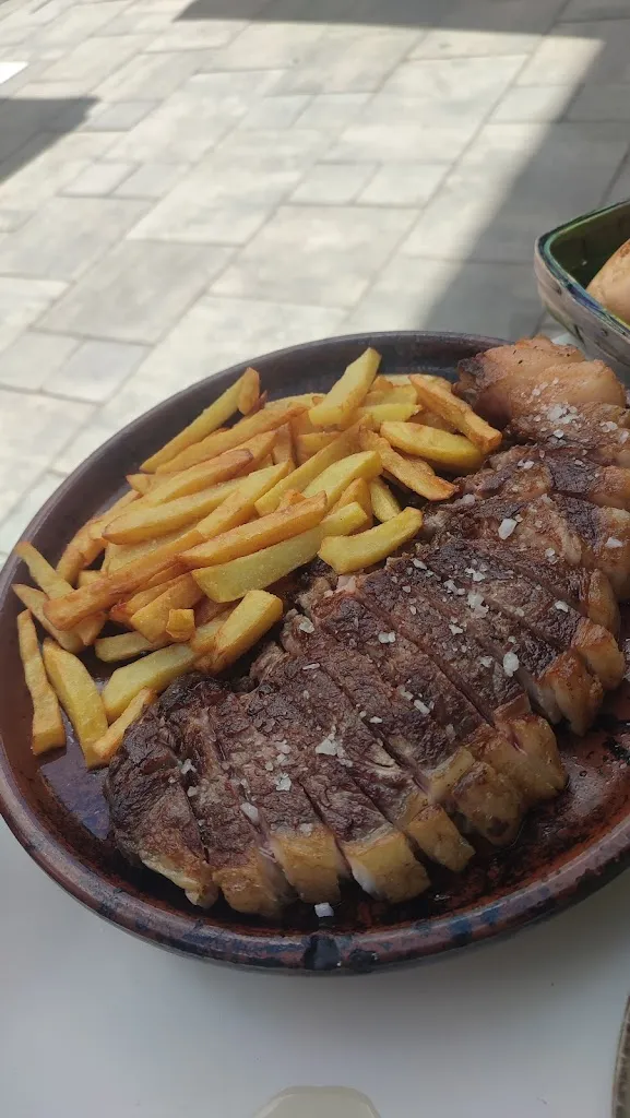 Marina Martin Moreno_Restaurante Puerto Foncebadón_Beires_review