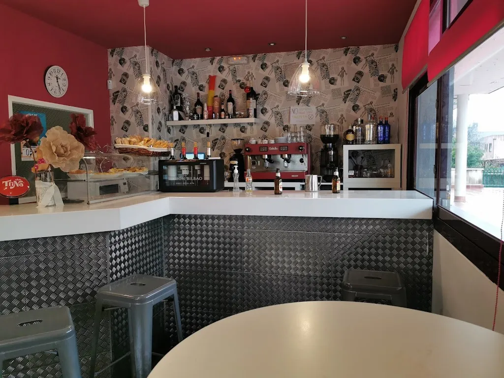 Bar La Entrada_San Cristóbal de Segovia_slider_image_1