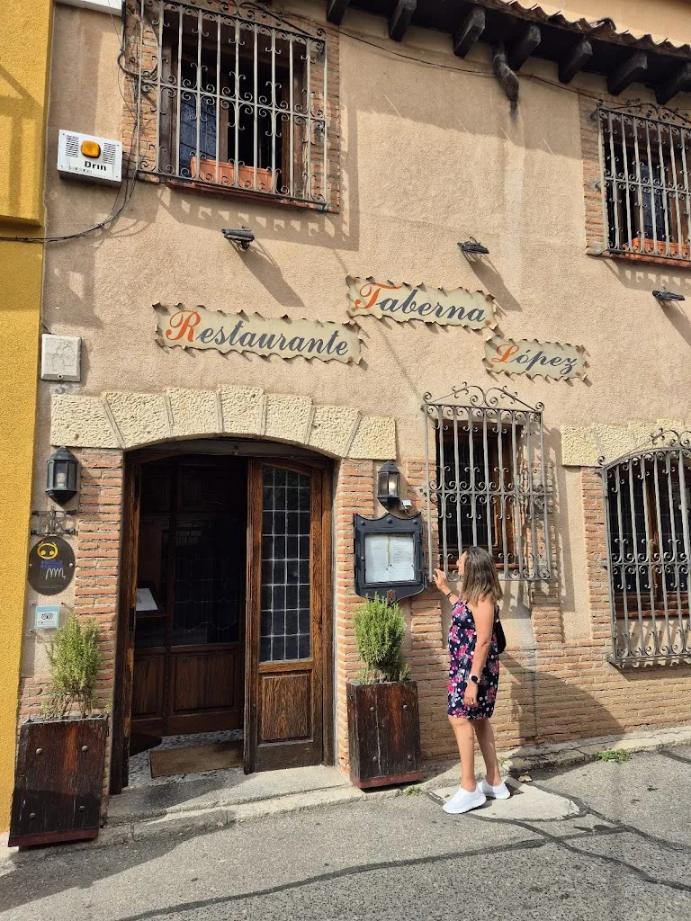 Restaurante Taberna López_San Cristóbal de Segovia_slider_image_3