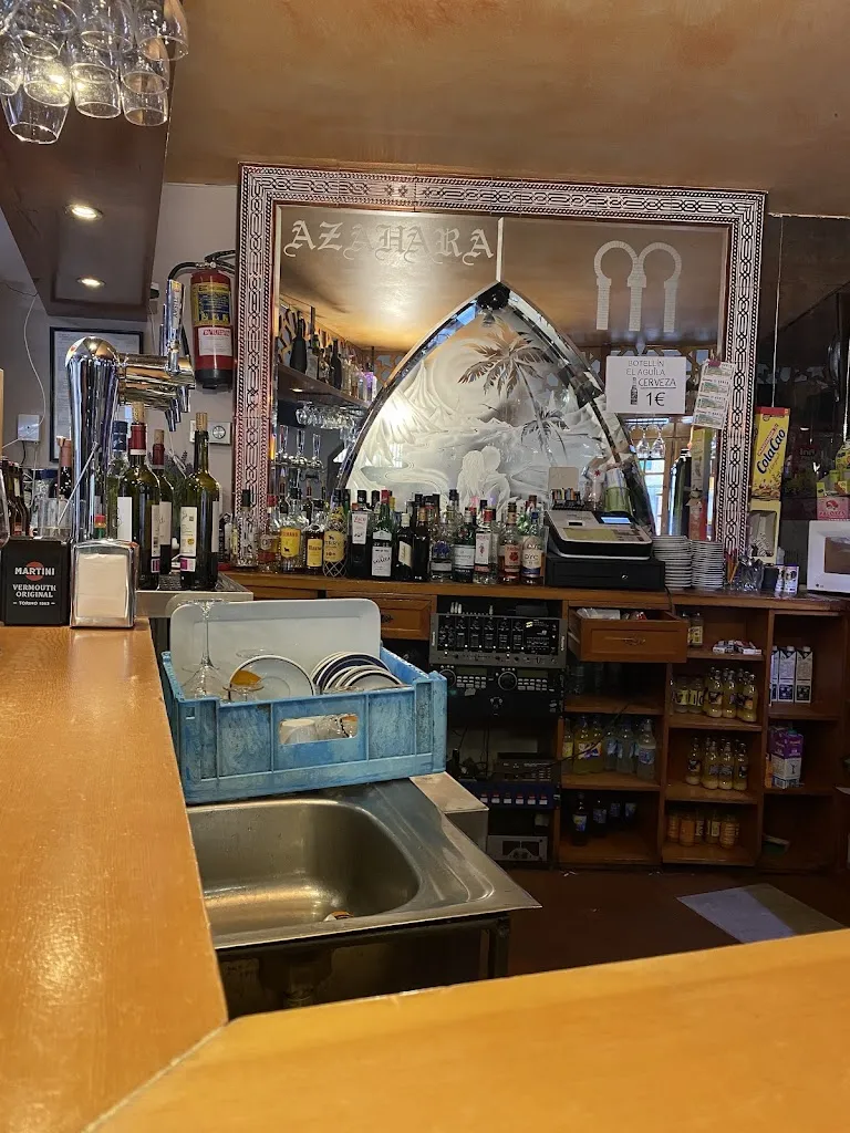 Pub Azahara restaurant in Sanchonuño