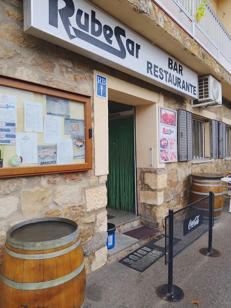 Hostal Restaurante Rubesar restaurant in Santo Tomé del Puerto