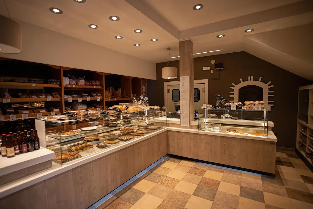 Panadería Juan Sanz restaurant in Santo Tomé del Puerto