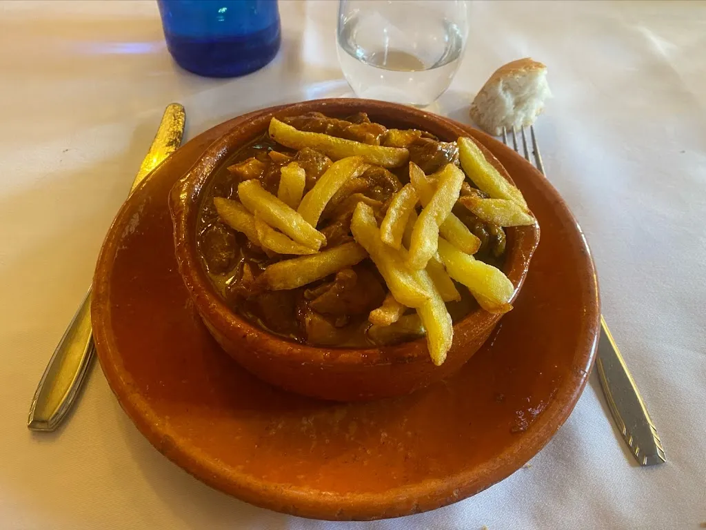 Miguel_Bar-Restaurante Alejandro Manrique Horno de Asar._Sotosalbos_review