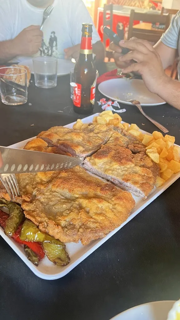 Victor Nuñez_Taberna De Tabanera_Tabanera la Luenga_review