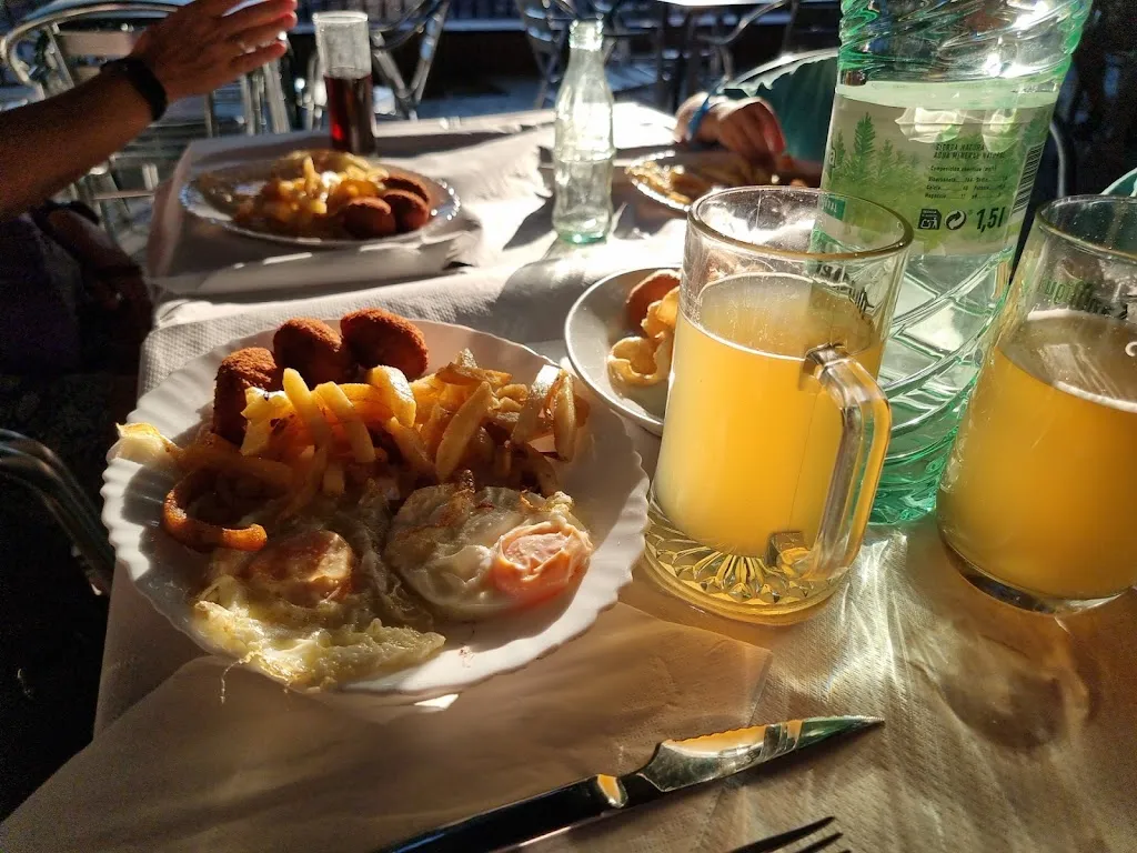 Menu_Bar El Pequeño Luchador C.B._Sotillo_image_3