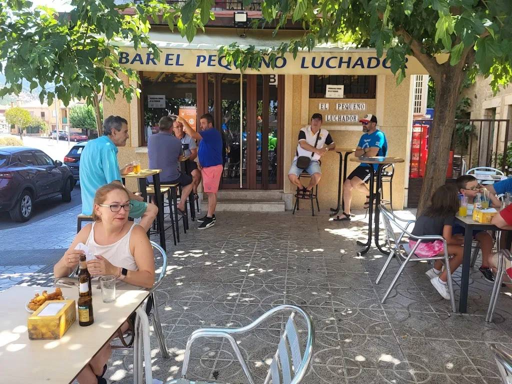 Anselmo Echeverria_Bar El Pequeño Luchador C.B._Sotillo_review