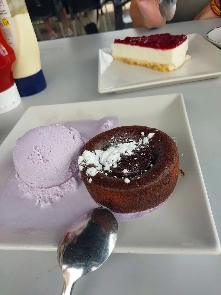 Agustin Matarraz_Cruce de Caminos_Torrecaballeros_review