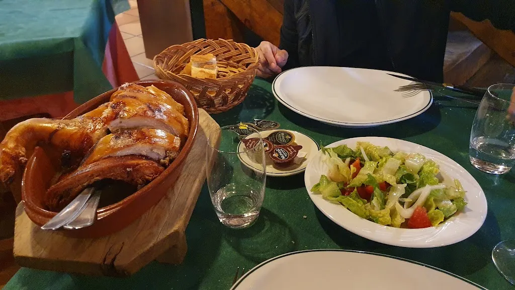 Guillermo Hugo Domínguez Esteban_Horno del Rey Don Pedro_Torrecaballeros_review