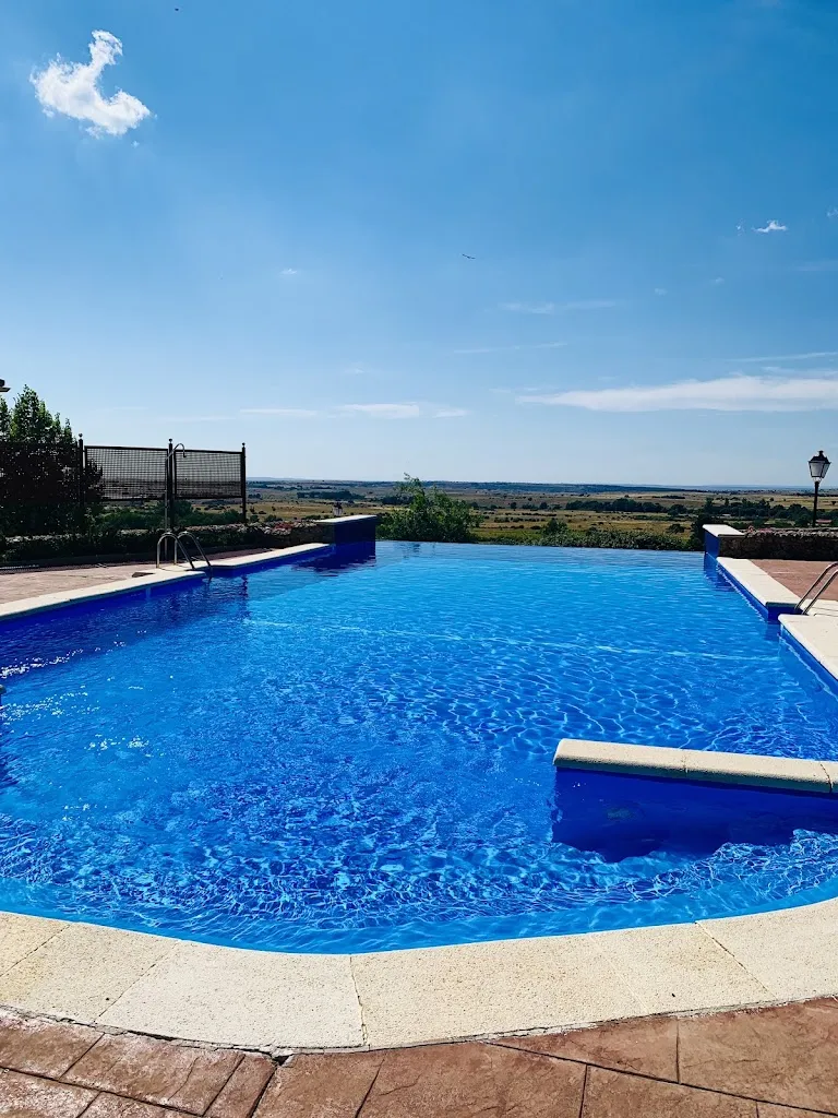 THE ART OF HAVOC_Hotel El Rancho_Torrecaballeros_recensione