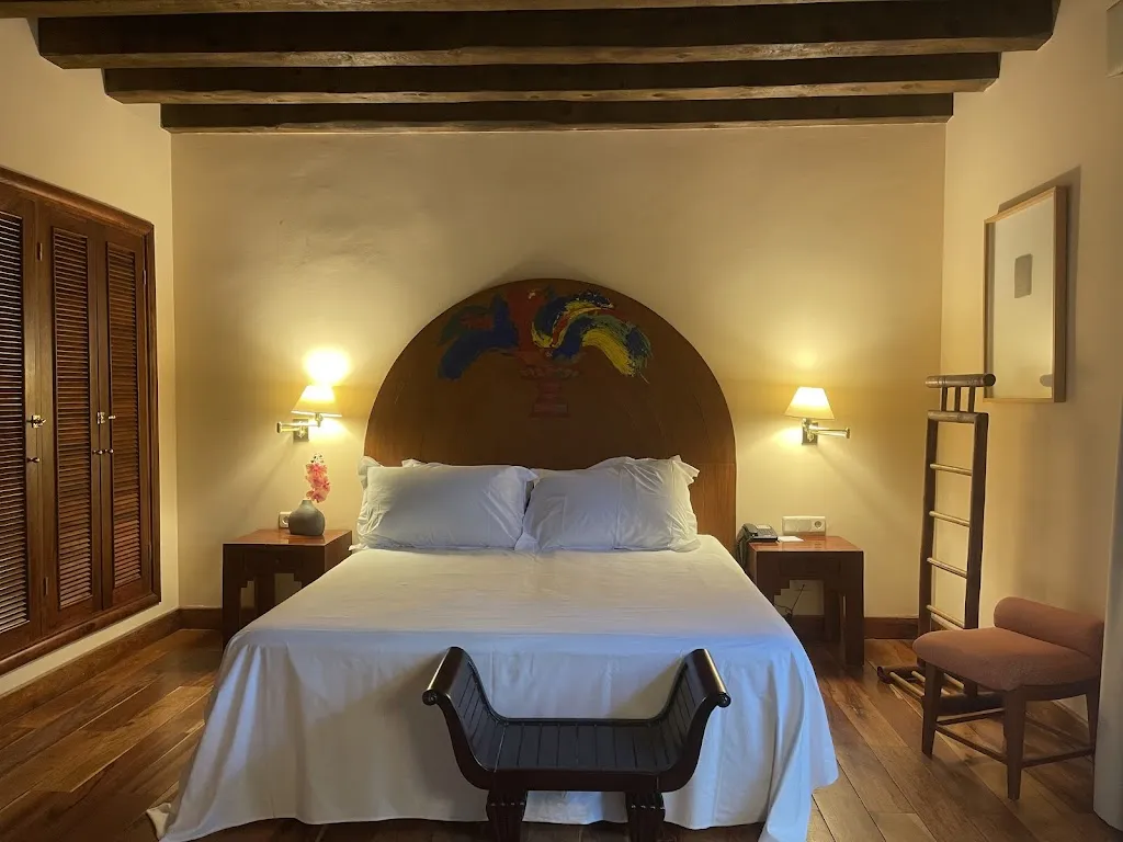 Hotel El Rancho_Torrecaballeros_slider_image_2