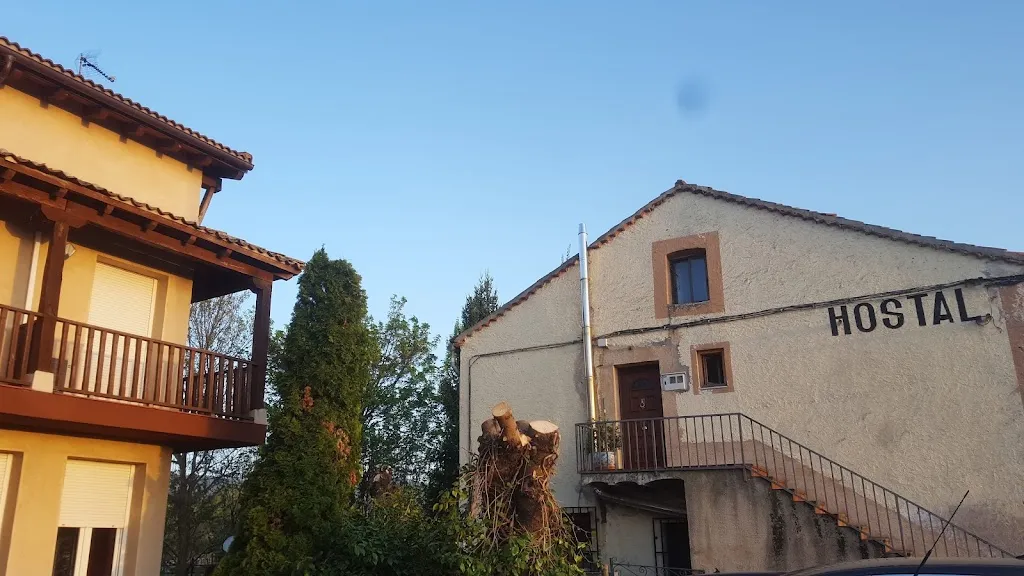 Hostal Burgos_Torrecaballeros_slider_image_1