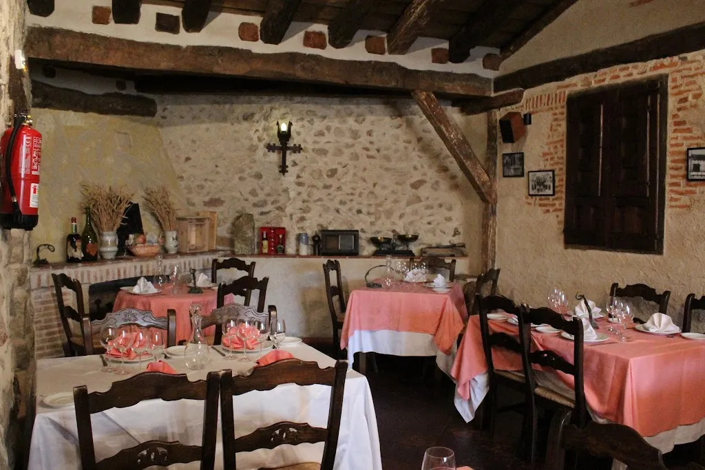 Hotel Rural-Restaurante La Casa Vieja restaurant in Turégano