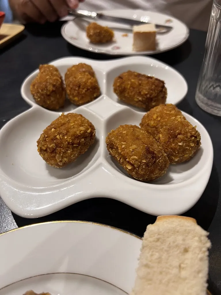 Eri Flovi_Taberna TOMASA Tienda_Valdeprados_review