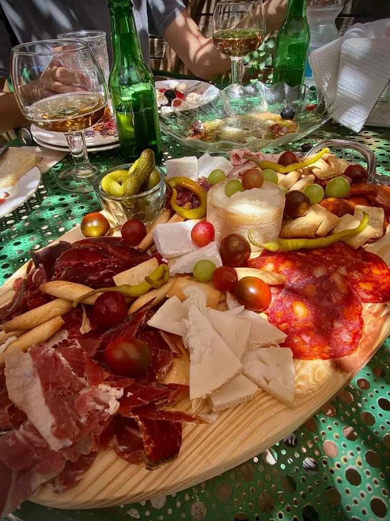 Taberna TOMASA Tienda_Valdeprados_slider_image_3