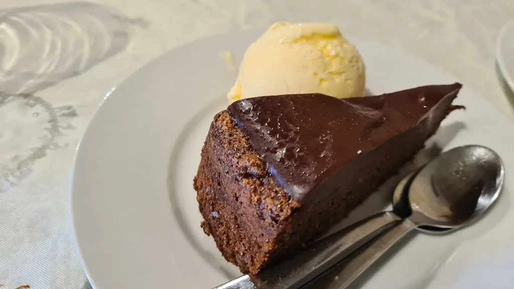 Guillermo Anton_La Real_Urueñas_review