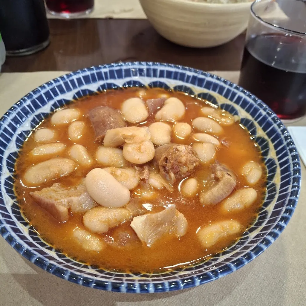 Hostal Restaurante El Candil _Villacastín_slider_image_3