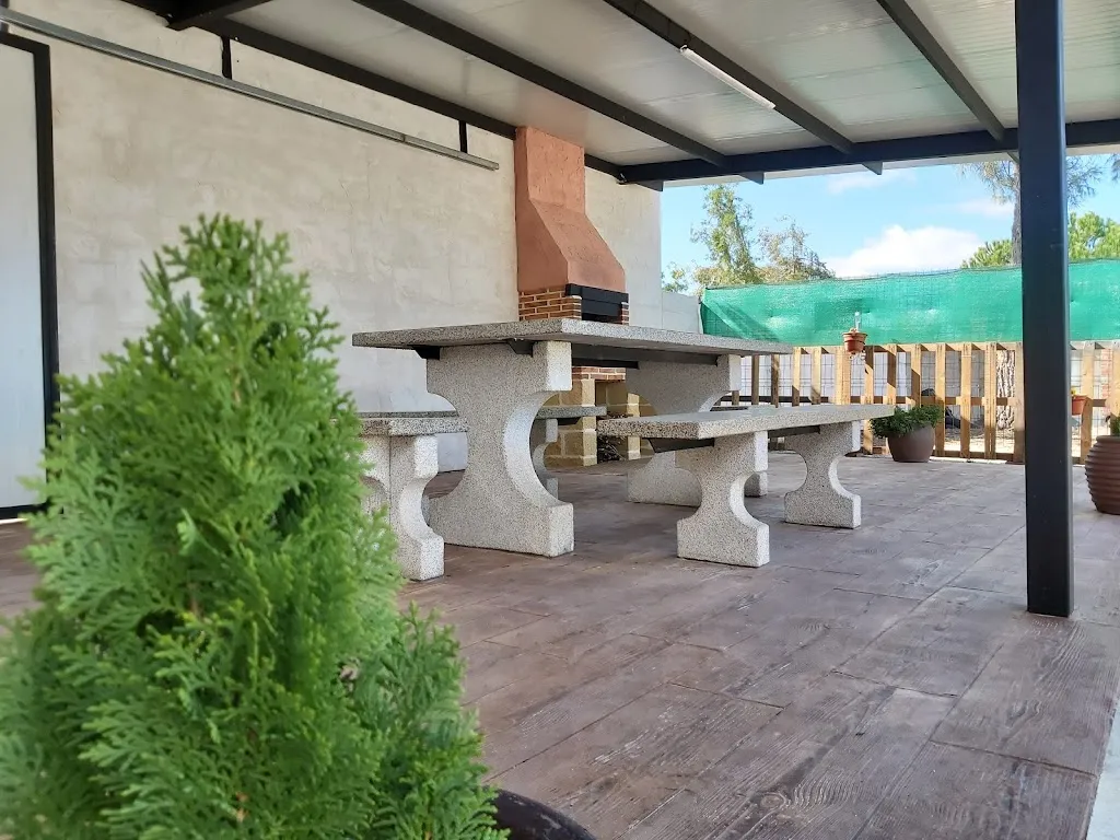 La morada de los Olmos restaurant in Zarzuela del Pinar