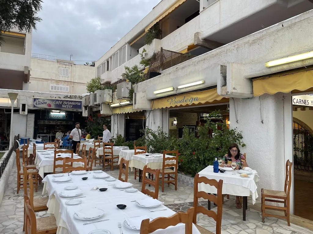 Restaurante Bodega Claudio restaurant in Aguadulce