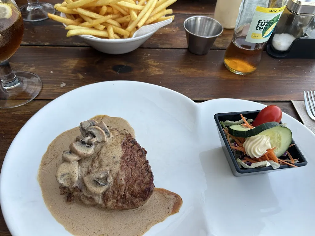 Restaurante 😋 𝙻𝚊 𝙲𝚊𝚋𝚊𝚗𝚊 𝙱𝚎𝚕𝚐𝚊_Aguadulce_slider_image_3