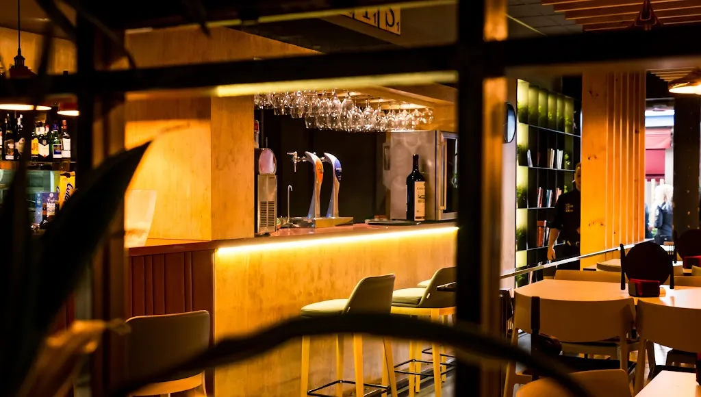 Bar Café Des Amis_Aguadulce_slider_image_1