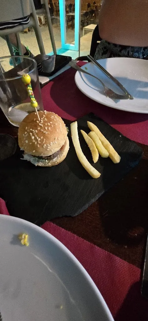 Rankin T_Restaurante Porunbeso_Aguadulce_review