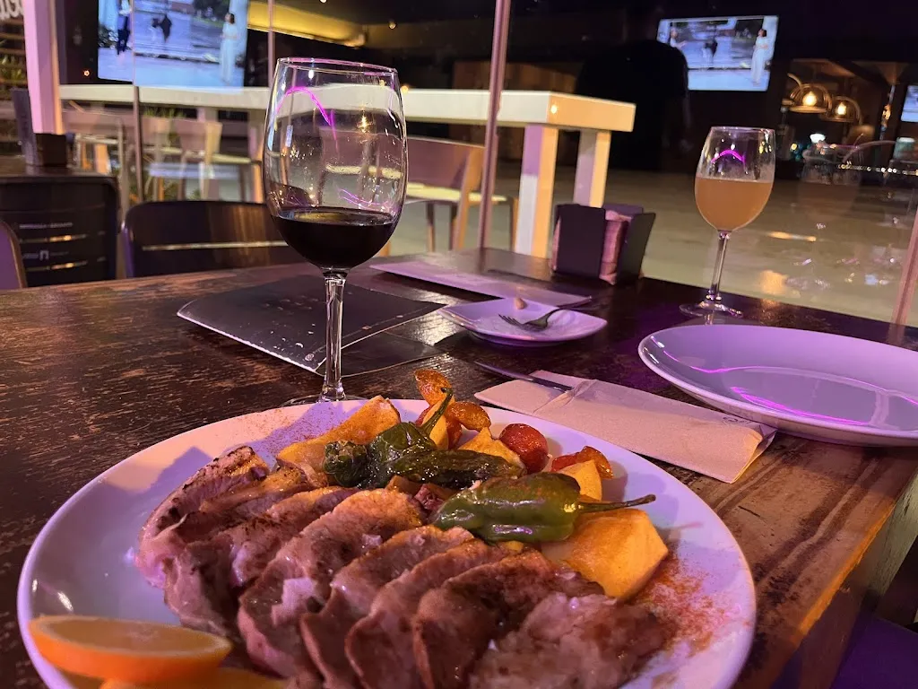 P.O G._Restaurante Porunbeso_Aguadulce_review
