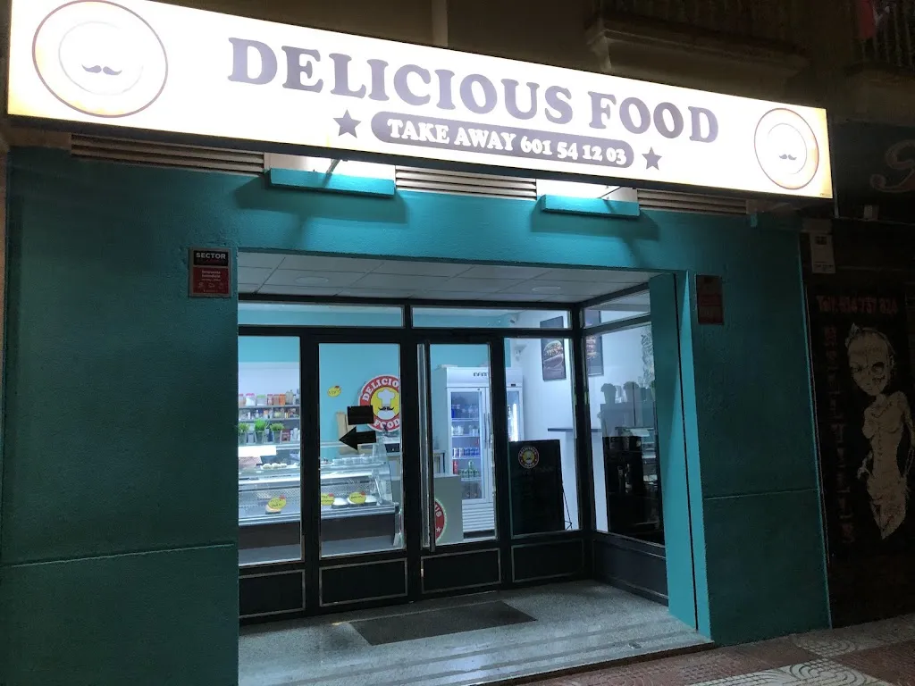 Erik Gelvis_Delicious Food_Aguadulce_review