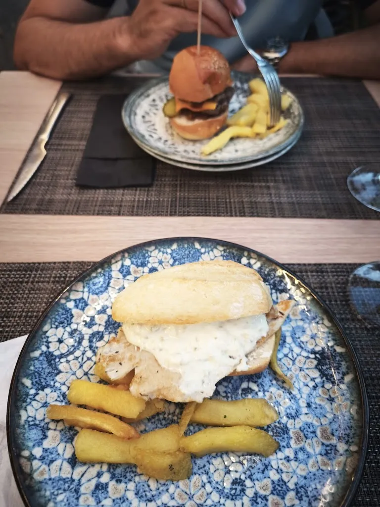 Adela_Mi lugar en Aguadulce_Aguadulce_review