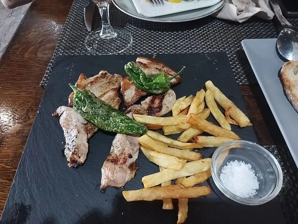 Rosa_Tapas Bar La Pecera de Aguadulce_Aguadulce_review